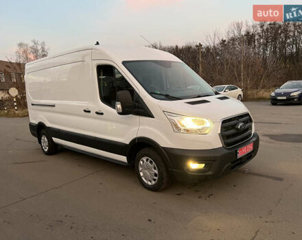 Белый Форд Транзит, объемом двигателя 2 л и пробегом 210 тыс. км за 16999 $, фото 2 на Automoto.ua