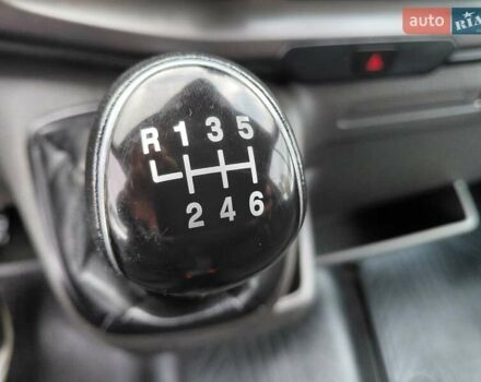 Білий Форд Транзит, об'ємом двигуна 2 л та пробігом 243 тис. км за 15600 $, фото 46 на Automoto.ua