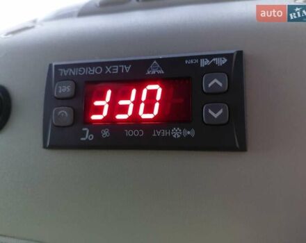 Белый Форд Транзит, объемом двигателя 2 л и пробегом 328 тыс. км за 19600 $, фото 61 на Automoto.ua