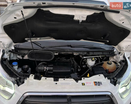 Белый Форд Транзит, объемом двигателя 2 л и пробегом 210 тыс. км за 16999 $, фото 24 на Automoto.ua