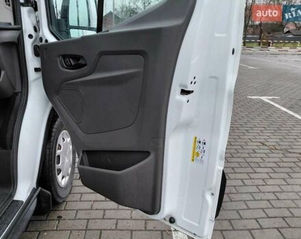 Белый Форд Транзит, объемом двигателя 2 л и пробегом 328 тыс. км за 19600 $, фото 59 на Automoto.ua