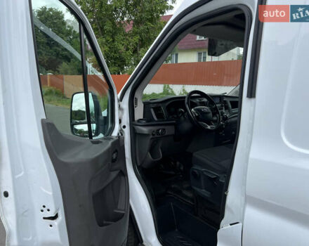 Белый Форд Транзит, объемом двигателя 2 л и пробегом 254 тыс. км за 17555 $, фото 8 на Automoto.ua