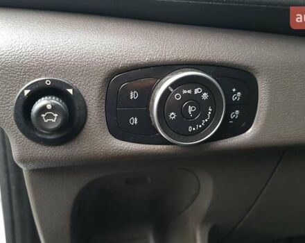 Белый Форд Транзит, объемом двигателя 2 л и пробегом 208 тыс. км за 15800 $, фото 9 на Automoto.ua