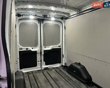 Белый Форд Транзит, объемом двигателя 2 л и пробегом 210 тыс. км за 16999 $, фото 22 на Automoto.ua