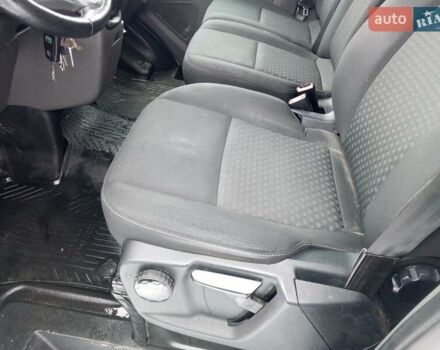 Белый Форд Транзит, объемом двигателя 2 л и пробегом 228 тыс. км за 17300 $, фото 1 на Automoto.ua