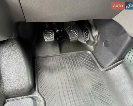 Белый Форд Транзит, объемом двигателя 2 л и пробегом 195 тыс. км за 18900 $, фото 39 на Automoto.ua