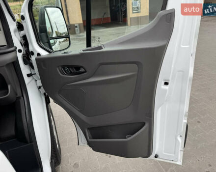 Белый Форд Транзит, объемом двигателя 2 л и пробегом 195 тыс. км за 18900 $, фото 49 на Automoto.ua