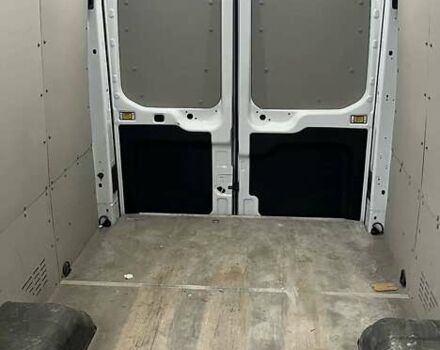 Білий Форд Транзит, об'ємом двигуна 2.2 л та пробігом 23 тис. км за 45000 $, фото 4 на Automoto.ua