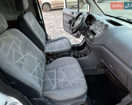 Белый Форд Транзит, объемом двигателя 1.75 л и пробегом 228 тыс. км за 4600 $, фото 22 на Automoto.ua