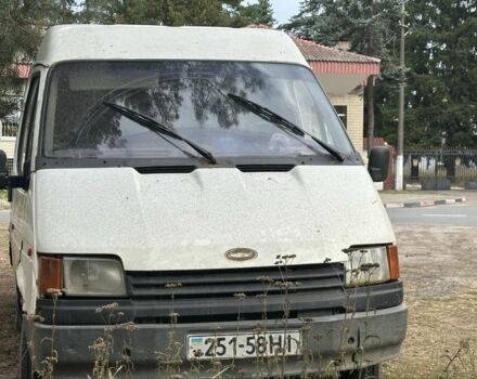 Білий Форд Транзит, об'ємом двигуна 0 л та пробігом 240 тис. км за 700 $, фото 4 на Automoto.ua