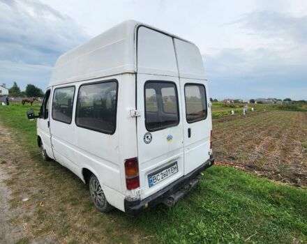 Белый Форд Транзит, объемом двигателя 2.5 л и пробегом 445 тыс. км за 1700 $, фото 2 на Automoto.ua