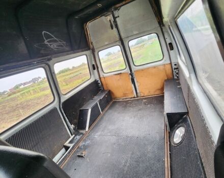 Белый Форд Транзит, объемом двигателя 2.5 л и пробегом 445 тыс. км за 1700 $, фото 4 на Automoto.ua