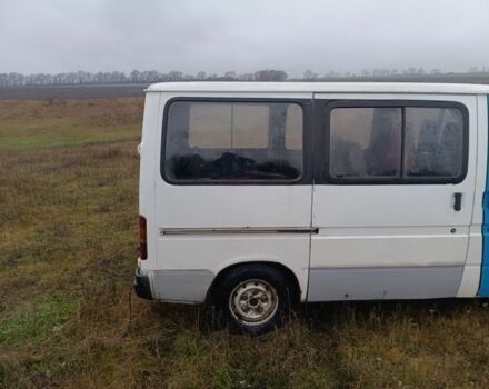Белый Форд Транзит, объемом двигателя 2 л и пробегом 155 тыс. км за 2000 $, фото 12 на Automoto.ua