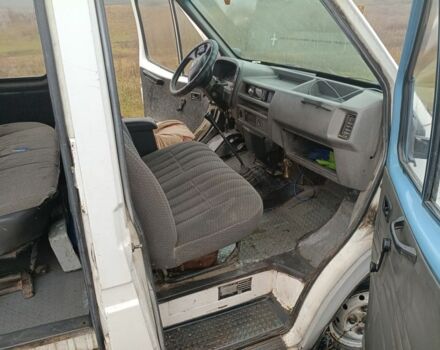 Белый Форд Транзит, объемом двигателя 2 л и пробегом 155 тыс. км за 2000 $, фото 5 на Automoto.ua