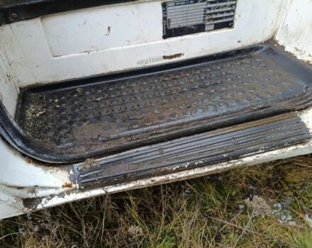 Белый Форд Транзит, объемом двигателя 2 л и пробегом 155 тыс. км за 2000 $, фото 4 на Automoto.ua