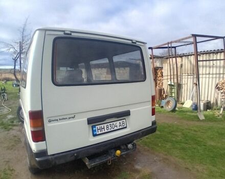 Белый Форд Транзит, объемом двигателя 2.5 л и пробегом 450 тыс. км за 3100 $, фото 3 на Automoto.ua