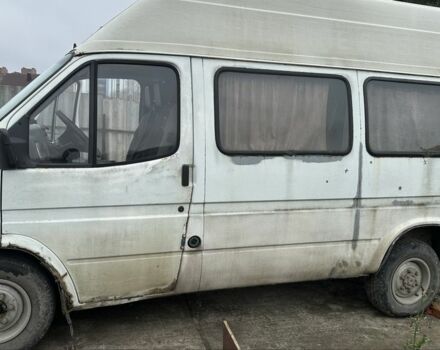 Белый Форд Транзит, объемом двигателя 2.5 л и пробегом 500 тыс. км за 2000 $, фото 1 на Automoto.ua