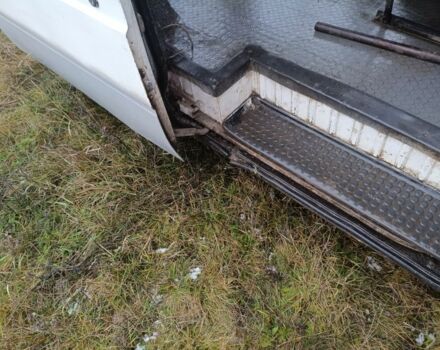 Белый Форд Транзит, объемом двигателя 2 л и пробегом 155 тыс. км за 2000 $, фото 2 на Automoto.ua