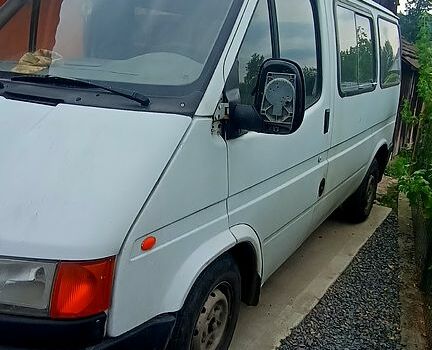 Білий Форд Транзит, об'ємом двигуна 2.5 л та пробігом 0 тис. км за 1700 $, фото 3 на Automoto.ua