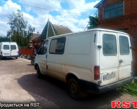 Белый Форд Транзит, объемом двигателя 2 л и пробегом 500 тыс. км за 2200 $, фото 1 на Automoto.ua