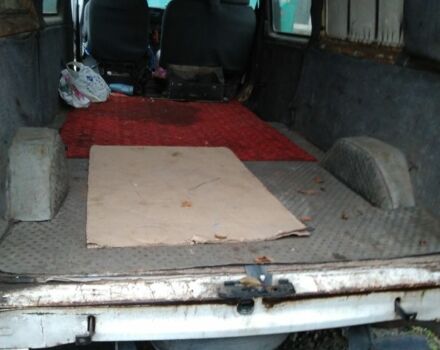 Белый Форд Транзит, объемом двигателя 2.5 л и пробегом 777 тыс. км за 1535 $, фото 4 на Automoto.ua