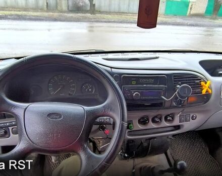 Белый Форд Транзит, объемом двигателя 2.5 л и пробегом 501 тыс. км за 3500 $, фото 5 на Automoto.ua