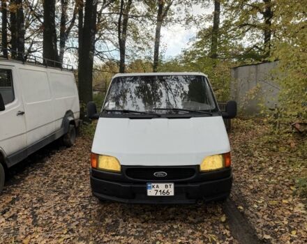 Білий Форд Транзит, об'ємом двигуна 2.5 л та пробігом 400 тис. км за 2100 $, фото 1 на Automoto.ua