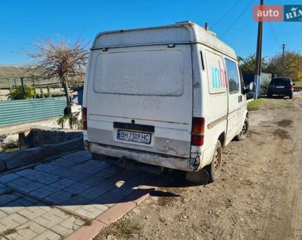 Білий Форд Транзит, об'ємом двигуна 2.5 л та пробігом 290 тис. км за 1400 $, фото 4 на Automoto.ua