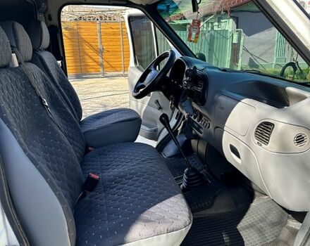 Білий Форд Транзит, об'ємом двигуна 2.5 л та пробігом 390 тис. км за 5450 $, фото 9 на Automoto.ua
