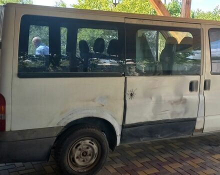 Белый Форд Транзит, объемом двигателя 2 л и пробегом 300 тыс. км за 1700 $, фото 1 на Automoto.ua
