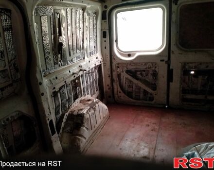 Белый Форд Транзит, объемом двигателя 2 л и пробегом 370 тыс. км за 2400 $, фото 5 на Automoto.ua