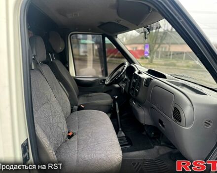 Білий Форд Транзит, об'ємом двигуна 2 л та пробігом 500 тис. км за 3899 $, фото 9 на Automoto.ua