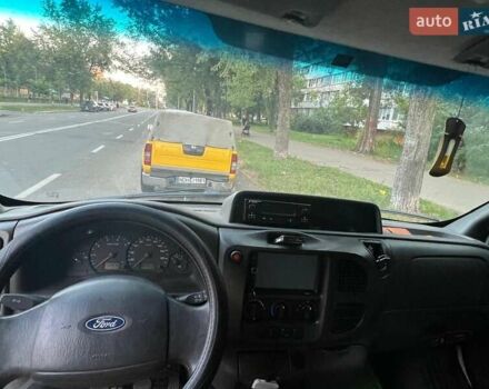 Білий Форд Транзит, об'ємом двигуна 2.4 л та пробігом 370 тис. км за 6500 $, фото 3 на Automoto.ua