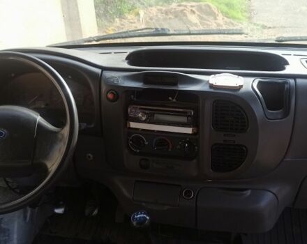 Белый Форд Транзит, объемом двигателя 2 л и пробегом 260 тыс. км за 3400 $, фото 3 на Automoto.ua