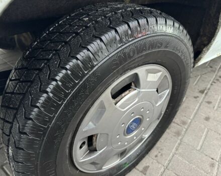 Белый Форд Транзит, объемом двигателя 2.4 л и пробегом 250 тыс. км за 5999 $, фото 4 на Automoto.ua