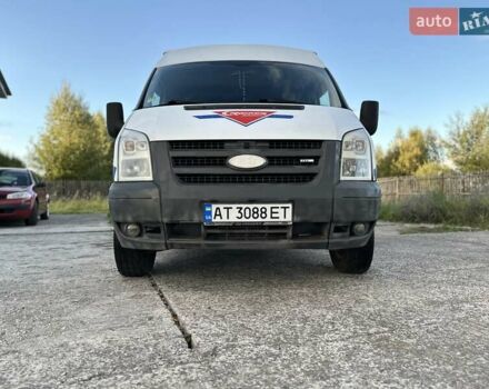 Білий Форд Транзит, об'ємом двигуна 2.4 л та пробігом 343 тис. км за 5750 $, фото 11 на Automoto.ua