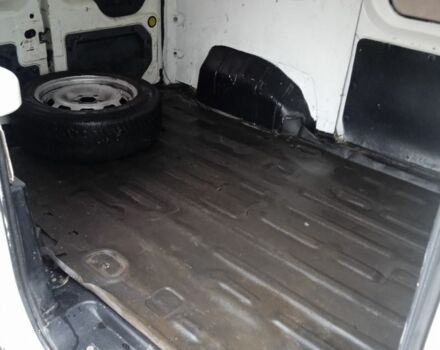 Белый Форд Транзит, объемом двигателя 1.8 л и пробегом 341 тыс. км за 3550 $, фото 4 на Automoto.ua