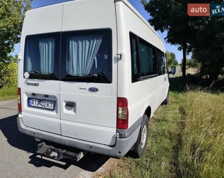 Белый Форд Транзит, объемом двигателя 2.4 л и пробегом 250 тыс. км за 8300 $, фото 6 на Automoto.ua