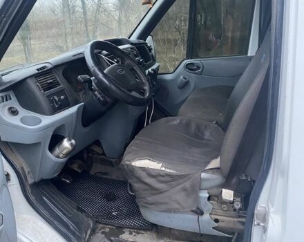 Білий Форд Транзит, об'ємом двигуна 2.4 л та пробігом 376 тис. км за 4300 $, фото 13 на Automoto.ua