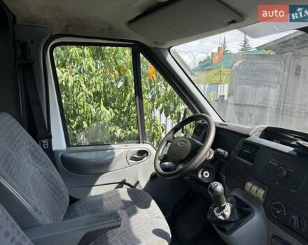 Форд Транзит 2007 в Ратно на Automoto.ua Белый Форд Транзит, объемом двигателя 2.5 л и пробегом 187 тыс. км за 9800 $, фото 3 на Automoto.ua