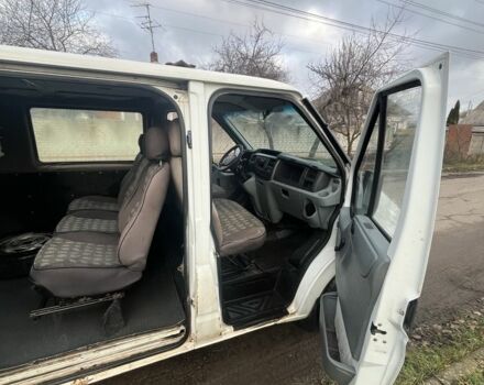 Білий Форд Транзит, об'ємом двигуна 2.2 л та пробігом 372 тис. км за 5650 $, фото 6 на Automoto.ua