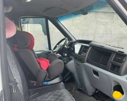 Білий Форд Транзит, об'ємом двигуна 2.2 л та пробігом 326 тис. км за 8300 $, фото 10 на Automoto.ua