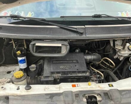 Білий Форд Транзит, об'ємом двигуна 2.2 л та пробігом 326 тис. км за 8300 $, фото 5 на Automoto.ua