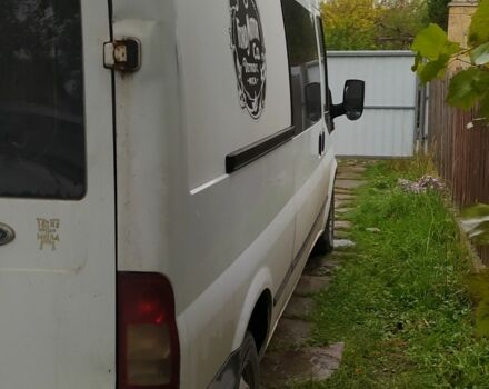 Білий Форд Транзит, об'ємом двигуна 2.2 л та пробігом 333 тис. км за 10372 $, фото 2 на Automoto.ua