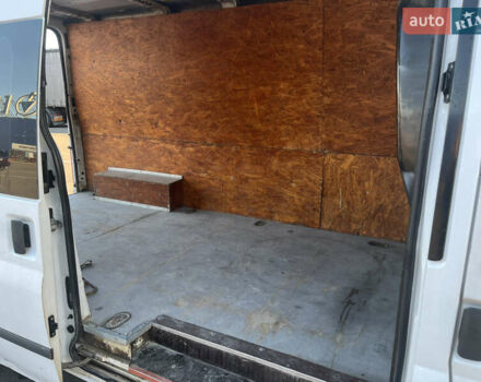 Белый Форд Транзит, объемом двигателя 2.2 л и пробегом 307 тыс. км за 8200 $, фото 19 на Automoto.ua