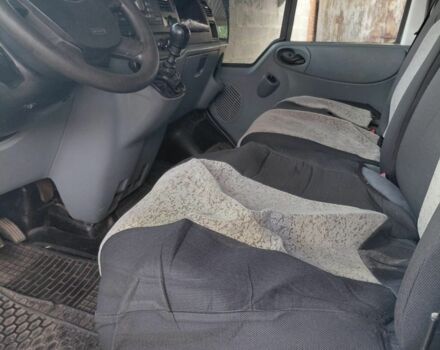 Белый Форд Транзит, объемом двигателя 2.2 л и пробегом 260 тыс. км за 11063 $, фото 4 на Automoto.ua