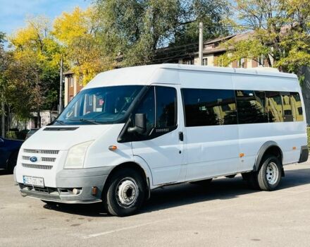 Белый Форд Транзит, объемом двигателя 2.2 л и пробегом 300 тыс. км за 9999 $, фото 1 на Automoto.ua