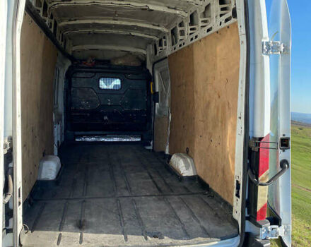 Белый Форд Транзит, объемом двигателя 2.2 л и пробегом 331 тыс. км за 14600 $, фото 7 на Automoto.ua