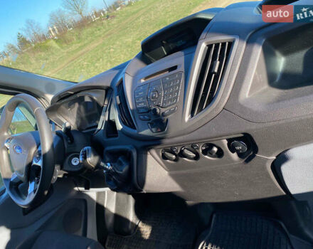 Белый Форд Транзит, объемом двигателя 2.2 л и пробегом 331 тыс. км за 14600 $, фото 6 на Automoto.ua