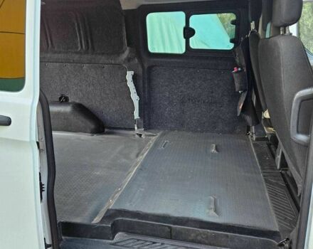 Белый Форд Транзит, объемом двигателя 2.2 л и пробегом 230 тыс. км за 14200 $, фото 10 на Automoto.ua